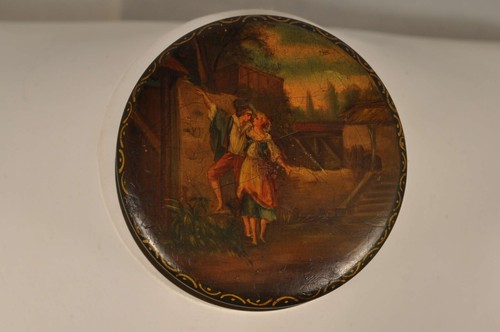 Boite tabatiere ancien vernis - boite,