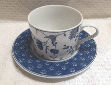 GRANDE TASSE EN PORCELAINE