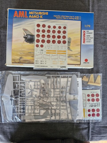 Maquette avion mitsubishi - maquette,
