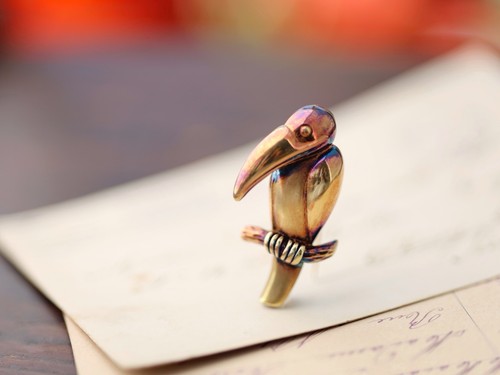 Antique 18k gold - antique, toucan