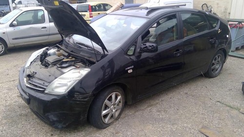 Fusee avant gauche - , toyota