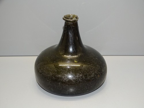 Rare bouteille oignon - -, xviie