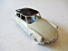 DINKY TOYS Ref  24C CITROEN DS19 BERLINE