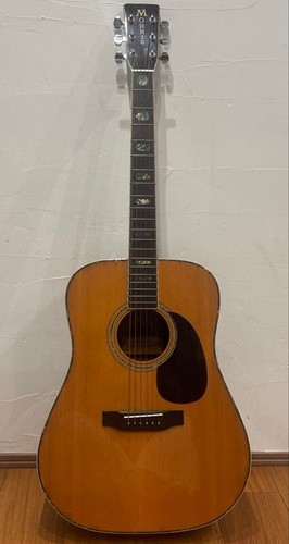 Guitare acoustique vintage