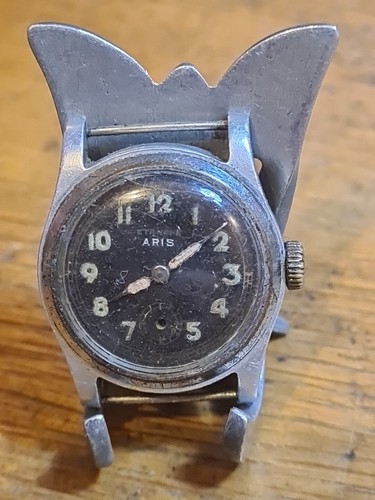 Montre type militaire - , aris