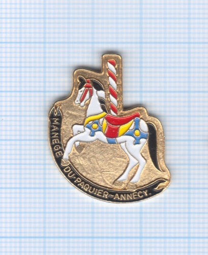 Pin manège paquier - pin’s,
