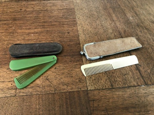 Anciens petits peignes dans - 2,