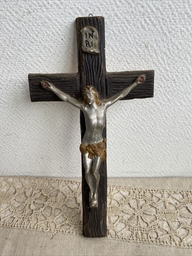 Ancien crucifix plâtre - ancien,