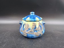 Magnifique pot a couvercle en