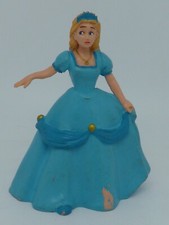 ANCIENNE FIGURINE PVC LA PRINCESSE ROBE BLEUE MONDE FANTASTIQUE