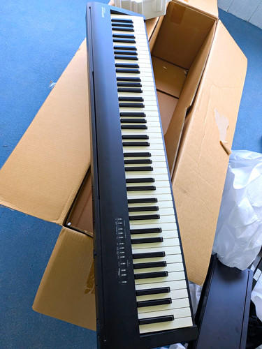 Roland 30x key digital - 88-key,