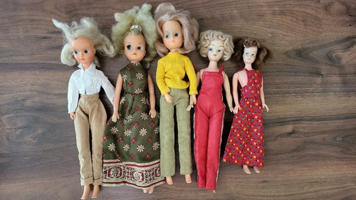 Poupées sindy similaires - ou,