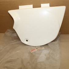 CACHE LATERAL DROIT BLANC XT