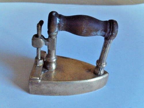 Jouet ancien petit fer - , à
