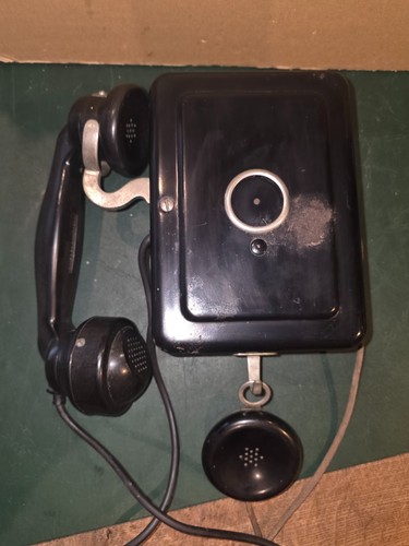 Ancien telephone mural - ancien,