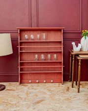 Gaëlle, l'étagère rouge en