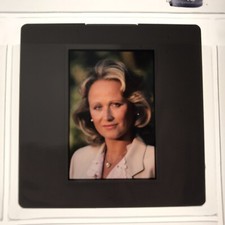 KATIA TCHENKO - DIAPOSITIVE DE PRESSE SLIDE