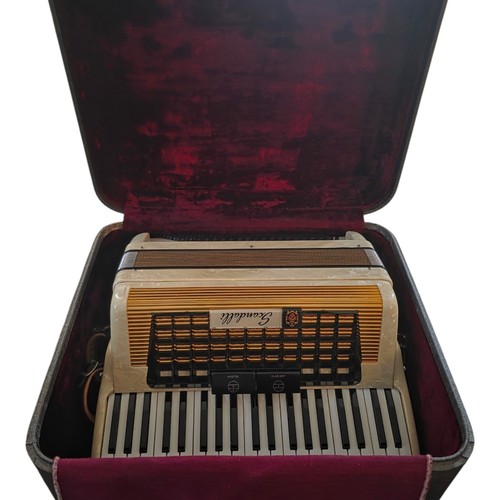 Vintage scandalli piano - vintage,
