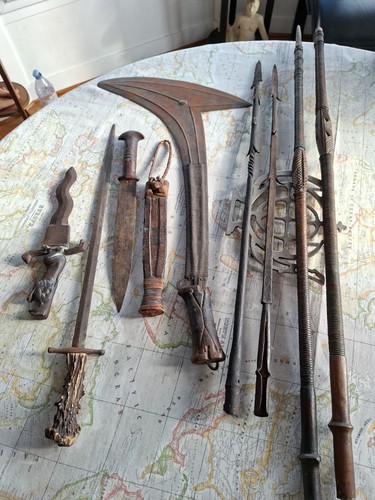 Lot anciennes armes blanches - d'anciennes,