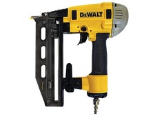 DEWALT DPN1664PP Cloueur