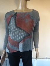 PULL LEGER ASYMETRIQUE GRIS MOYEN IMPRIME  ROUGE  30 % MOHAIR T 36/38  NEUF