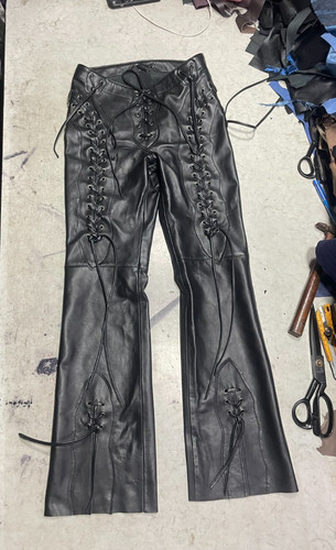 Pantalon cuir noir à - en,