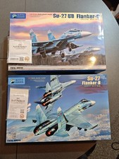 SU-27UB et SU-27 : Lot KITTY