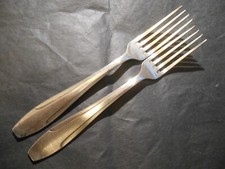 * Fourchette de table Apollo