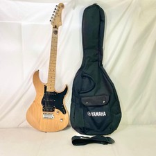 ◎ YAMAHA PAC112VMX Guitare