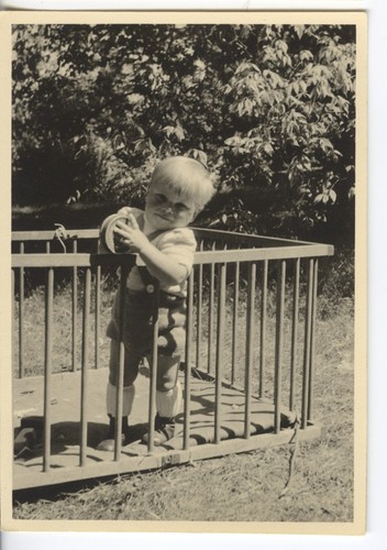 Portrait enfant parc jeux - ,