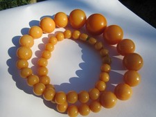 Ancien collier perles en Bakélite - Necklace Couleur Ambre Amber - Poids 66 gr