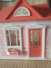 maison de poupée Scala rose de Lego des années 1990 nettoyée et restaurée.  