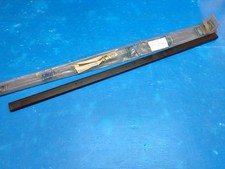 Garniture inférieure de longeron avant gauche pour: Peugeot: 505 Berline - N°139