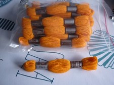 LOT DE 12 ECHEVETTES DE LAINE / COLBERT DMC 8 M   "7741 "