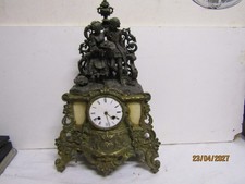 ancienne horloge pendule en