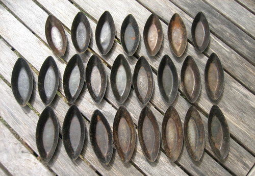 Lot anciens moules à - moules,