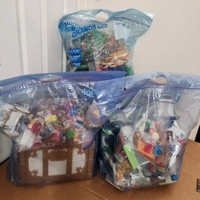 HUGE PLAYMOBIL LOT PLAYSETS