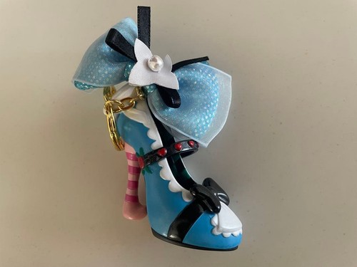 Porte clés talons hauts - à,