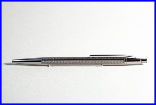 Stylo bille montblanc - À,