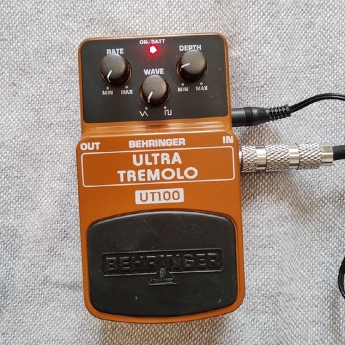 Behringer ut100 ultra tremolo - ut100,