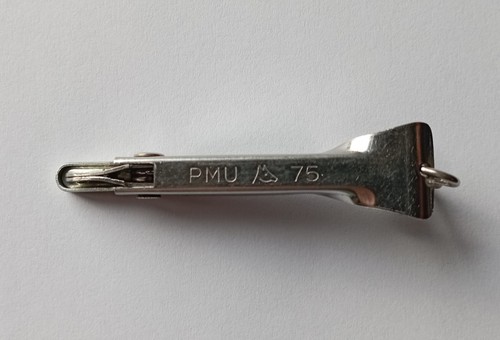 Pince vintage poinconner les - a,