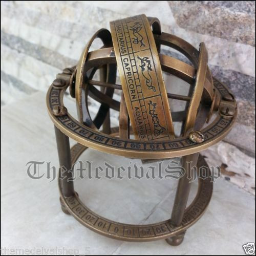 Ancienne sphère armillaire - , en
