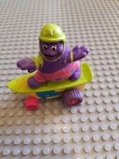 - 1 VINTAGE  -Jouets MAC DO -