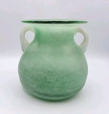 Vase à anses de style antique