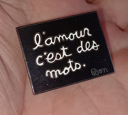 Pin metal très joli - metal,