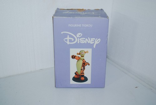 Walt disney figurine - walt, resine