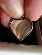 Pendentif coeur nacre/oeil de