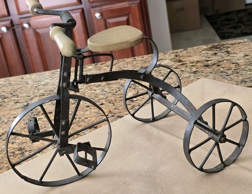 Metal handcrafted vintage - handcrafted,