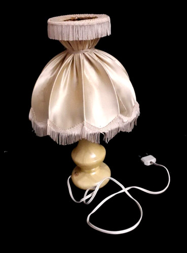 Ancienne lampe poser - ,
