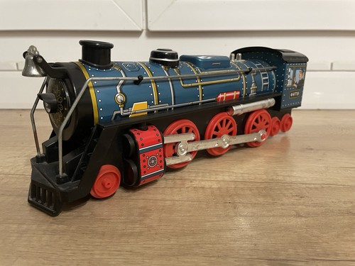 Locomotive jouet tôle - jouet,